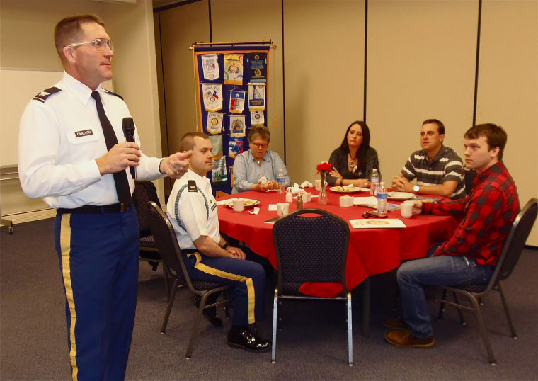 Cantlon speaks to Rotary Club